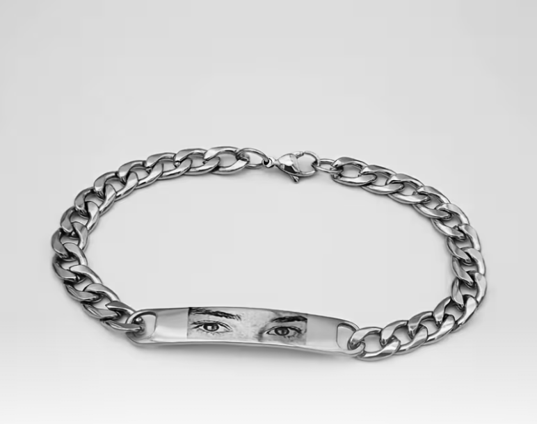 BRACCIALE CON SGUARDO INCISO